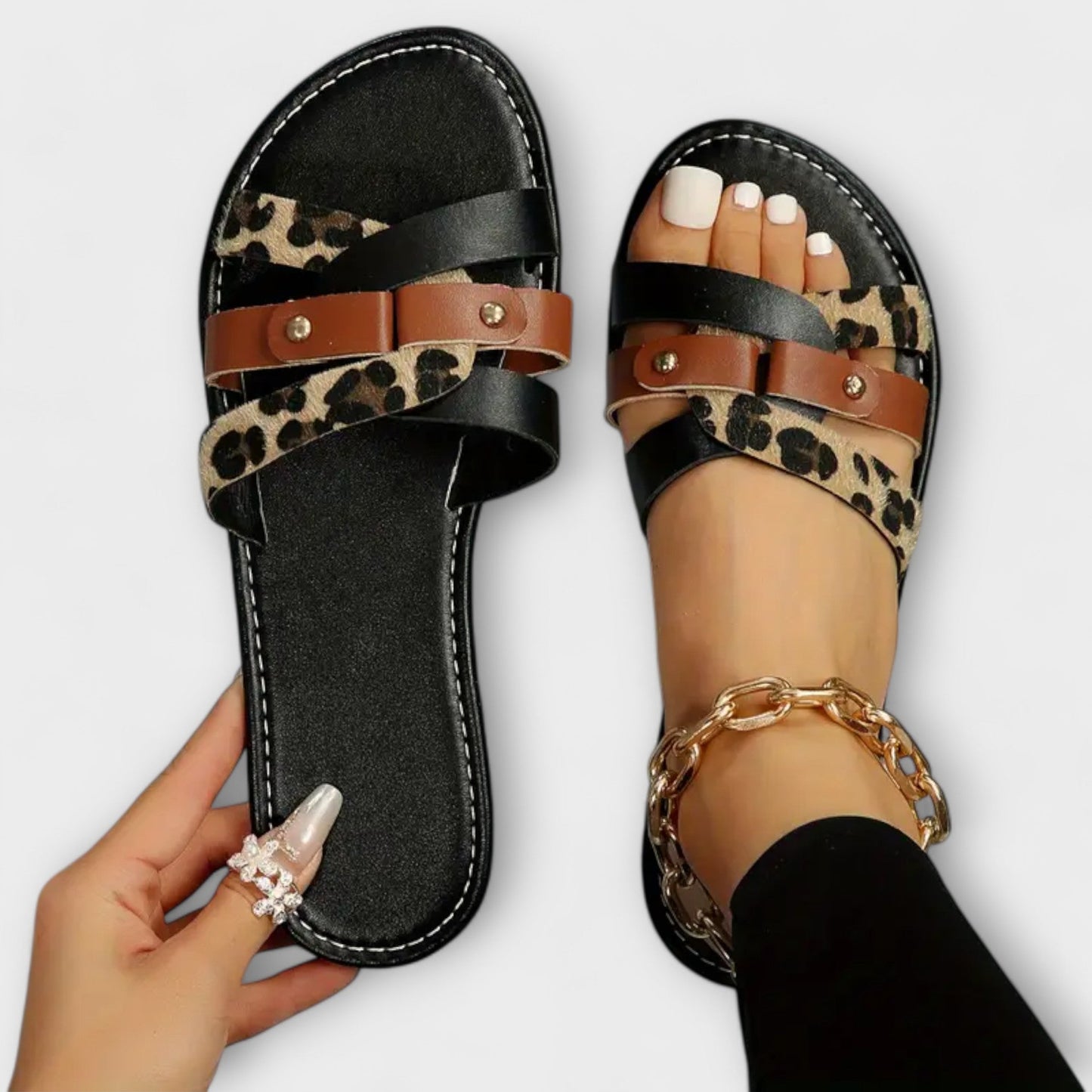 Zara | Damen-Sandalen mit Leopardenmuster